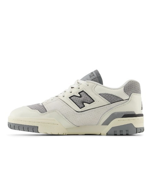 Kinetics(キネティクス)の「New Balance 550(ニューバランス 550)(スニーカー・メンズ・レッド系/グレー系/ブラック系・28cm/27.5cm/23cm/25cm/24.5cm/24cm/23.5cm/26cm/25.5cm/29cm/28.5cm/27cm/26.5cm)」の11枚目の写真