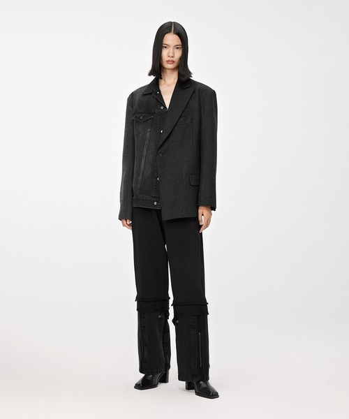 JNBY（ジェーエヌビーワイ）の「Spliced Straight-leg Jeans / スウェット×ジーンズ（デニムパンツ・レディース・ブラック・40/38/36）」の2枚目の写真