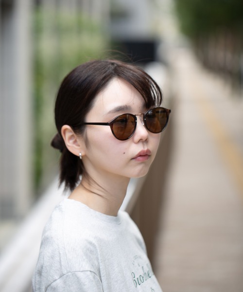 Peony(ピオニー)の「【Peony/ピオニー】/ボストンカラーレンズ サングラス UVカット(サングラス・メンズ・ブルー/グレー/ブラック/ブラウン系1/イエロー/ピンク/ブラウン・FREE)」の10枚目の写真