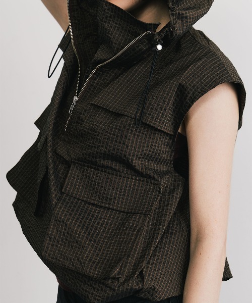 CREDONA（クレドナ）の「UTILITY ZIP FISCHER VEST/ユーティリティジップフィッシャーベスト（ベスト・レディース・ブラウン/ホワイト・FREE）」の10枚目の写真