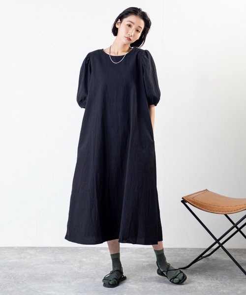 MILLION CARATS（ミリオンカラッツ）の「後ろ姿まで抜かりなく。華やかリボンが主役の、大人可愛いバックリボンサマーワンピース（ワンピース・レディース・ブラック/ベージュ/グリーン/ピンク・MEDIUM/LARGE）」の6枚目の写真