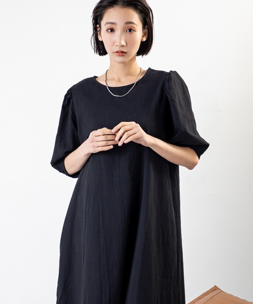 MILLION CARATS（ミリオンカラッツ）の「後ろ姿まで抜かりなく。華やかリボンが主役の、大人可愛いバックリボンサマーワンピース（ワンピース・レディース・ブラック/ベージュ/グリーン/ピンク・MEDIUM/LARGE）」の16枚目の写真