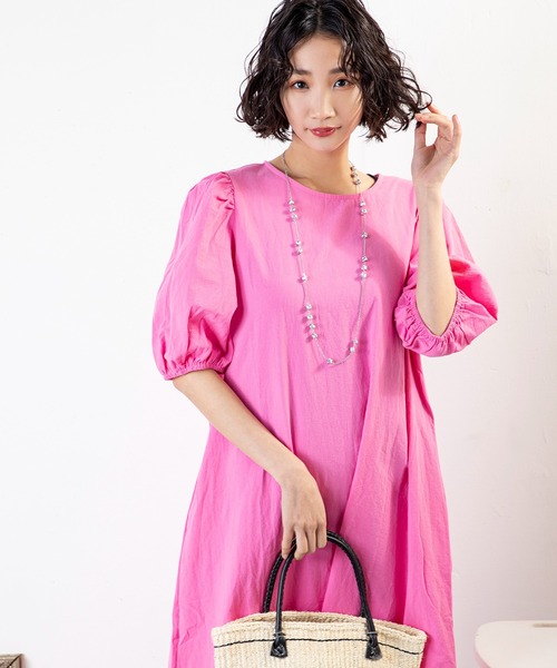 MILLION CARATS（ミリオンカラッツ）の「後ろ姿まで抜かりなく。華やかリボンが主役の、大人可愛いバックリボンサマーワンピース（ワンピース・レディース・ブラック/ベージュ/グリーン/ピンク・MEDIUM/LARGE）」の19枚目の写真