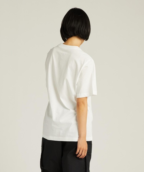 NIKE（ナイキ）の「ナイキ スポーツウェア ウィメンズ Tシャツ / Nike Sportswear Women's T-Shirt FD4150-100 White（Tシャツ/カットソー・レディース・ホワイト・XS/S/M/L/XL）」の7枚目の写真