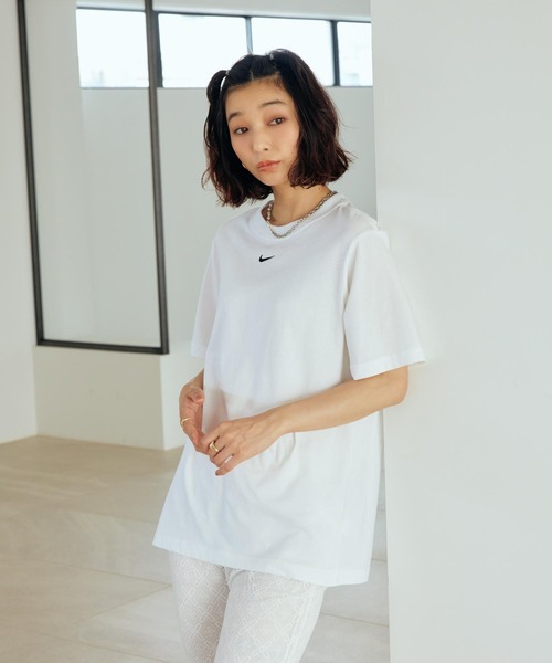NIKE（ナイキ）の「ナイキ スポーツウェア ウィメンズ Tシャツ / Nike Sportswear Women's T-Shirt FD4150-100 White（Tシャツ/カットソー・レディース・ホワイト・XS/S/M/L/XL）」の11枚目の写真