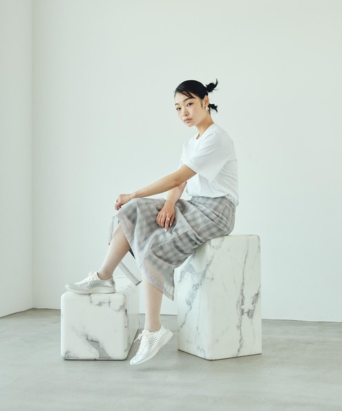 NIKE（ナイキ）の「ナイキ スポーツウェア ウィメンズ Tシャツ / Nike Sportswear Women's T-Shirt FD4150-100 White（Tシャツ/カットソー・レディース・ホワイト・XS/S/M/L/XL）」の13枚目の写真