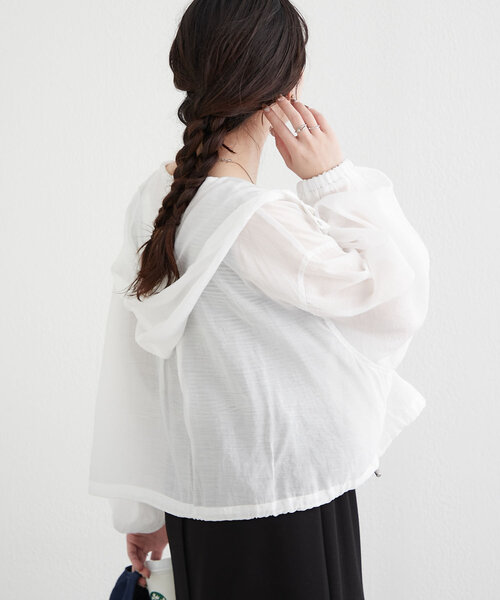 Remind me and forever(リマインドミーアンドフォーエバー)の「【さっと羽織れる軽量アウター】配色ステッチシアーマンパ(ブルゾン・レディース・アイボリー/ブラック/グレイッシュベージュ・FREE)」の7枚目の写真