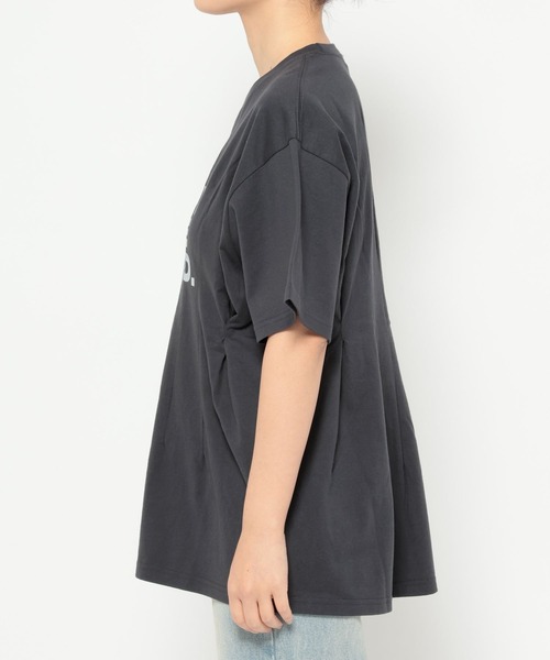 LOWRYS FARM（ローリーズファーム）の「リメイクタックロゴＴＥＥ　 326750（Tシャツ/カットソー・レディース・アイボリー/グレー/チャコールグレー・FREE）」の10枚目の写真