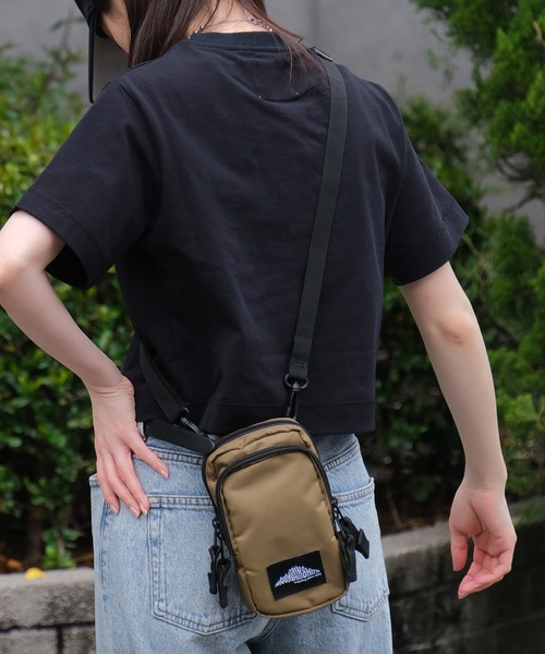 MOUNTAIN SMITH(マウンテンスミス)の「【MOUNTAIN SMITH/マウンテンスミス】dawn mini shoulder/ダウン ミニショルダー(ショルダーバッグ・メンズ・ブラック/ライトブラウン・FREE)」の8枚目の写真
