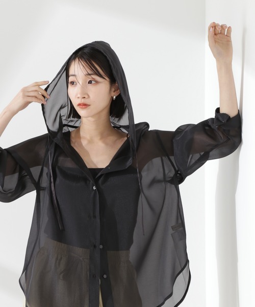 NANO universe（ナノユニバース）の「シアーフードシャツ（シャツ/ブラウス・レディース・ピンクベージュ/ブラック/ホワイト・FREE）」の9枚目の写真