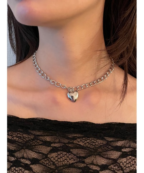 FOREVER 21(フォーエバー トゥエンティーワン)の「ハートチェーンネックレス(ネックレス・レディース・シルバー/ゴールド・FREE)」の2枚目の写真