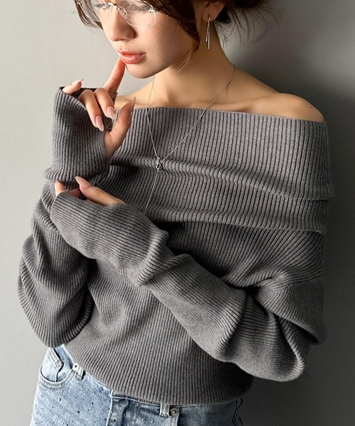 mily bilet（ミウィビレット）の「【mily bilet】立体的なシルエットが叶えるデコルテ魅せ♪指穴ドレープ使いファンオフショル２WAYリブニット（ニット/セーター・レディース・ブラック/アイボリー/ベージュ/グレー/レッド・LARGE/MEDIUM/SMALL/X-LARGE）」の20枚目の写真