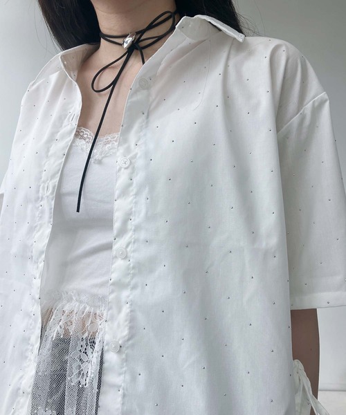 AS KNOW AS plus（アズノゥアズプラス）の「●サイドシャーリングリボンデザイン 半袖ビジューシャツ（シャツ/ブラウス・レディース・サックスブルー/オフホワイト/ネイビー系・FREE）」の8枚目の写真