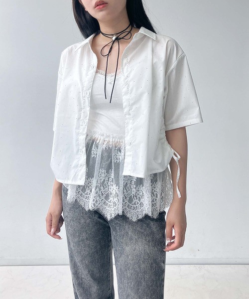 AS KNOW AS plus（アズノゥアズプラス）の「●サイドシャーリングリボンデザイン 半袖ビジューシャツ（シャツ/ブラウス・レディース・サックスブルー/オフホワイト/ネイビー系・FREE）」の6枚目の写真