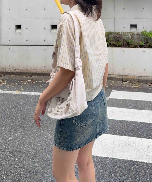 AS KNOW AS plus(アズノゥアズプラス)の「●サイドシャーリングリボンデザイン 半袖ビジューシャツ(シャツ/ブラウス・レディース・サックスブルー/オフホワイト/ネイビー系/ピンク系/イエロー系・FREE)」の21枚目の写真