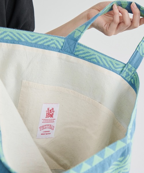 PEXWEAR(ペックスウェアー)の「JACQUARD ROUND BOTTOM TOTE/ジャガードラウンドボトムトート(トートバッグ・レディース・オレンジ/レッド/ライトブルー・F)」の15枚目の写真