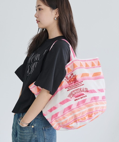 PEXWEAR(ペックスウェアー)の「JACQUARD ROUND BOTTOM TOTE/ジャガードラウンドボトムトート(トートバッグ・レディース・オレンジ/レッド/ライトブルー・F)」の12枚目の写真