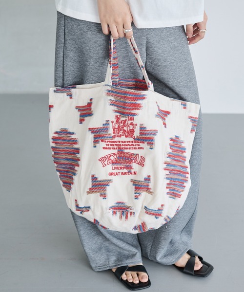 PEXWEAR(ペックスウェアー)の「JACQUARD ROUND BOTTOM TOTE/ジャガードラウンドボトムトート(トートバッグ・レディース・オレンジ/レッド/ライトブルー・F)」の8枚目の写真