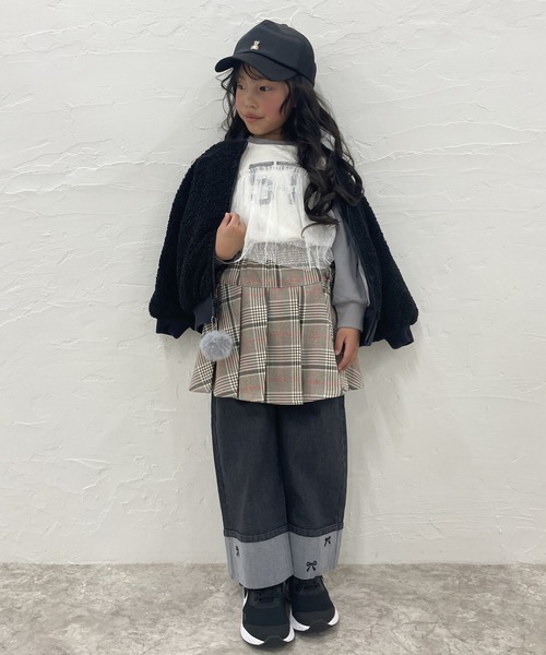 AIMABLE(エマーブル)の「リバーシブルボアブルゾン(ブルゾン・キッズ・ブラック/ベージュ・140/130/120/110/100)」の5枚目の写真