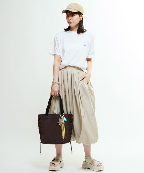 CONVERSE TOKYO(コンバーストウキョウ)の「LACE-UP CORD TOTE BAG(ショルダーバッグ・レディース・ブラウン/カーキ/ブラック・FREE)」の5枚目の写真