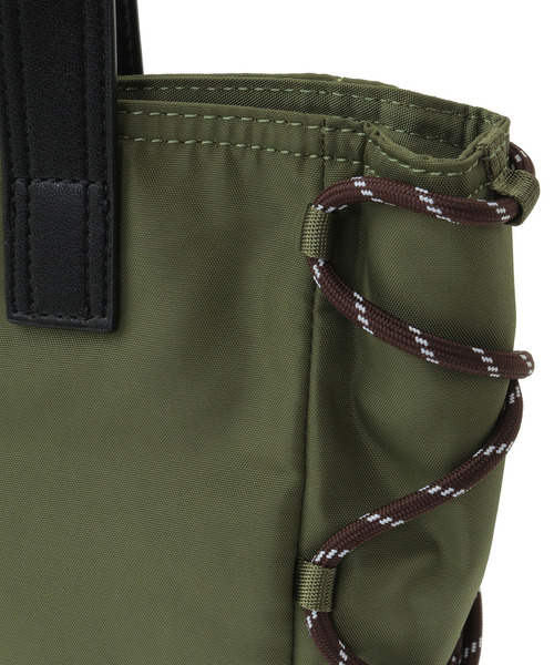 CONVERSE TOKYO(コンバーストウキョウ)の「LACE-UP CORD TOTE BAG(ショルダーバッグ・レディース・ブラウン/カーキ/ブラック・FREE)」の8枚目の写真