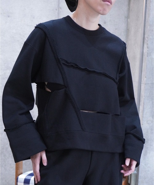 k3&co.（ケイスリーアンドコー）の「Pieced sweatshirt top（スウェット・レディース・アイボリー/ブラック・ONE SIZE）」の2枚目の写真