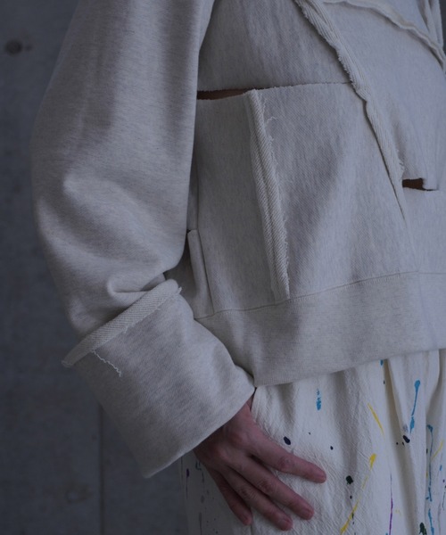 k3&co.（ケイスリーアンドコー）の「Pieced sweatshirt top（スウェット・レディース・アイボリー/ブラック・ONE SIZE）」の15枚目の写真