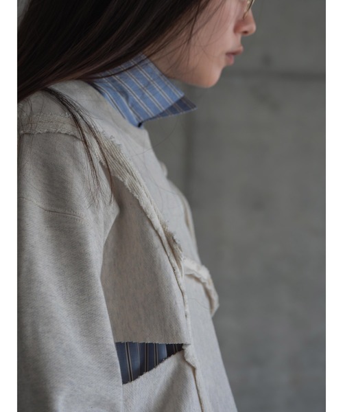 k3&co.（ケイスリーアンドコー）の「Pieced sweatshirt top（スウェット・レディース・アイボリー/ブラック・ONE SIZE）」の4枚目の写真