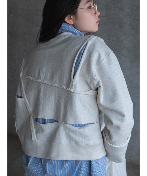 k3&co.（ケイスリーアンドコー）の「Pieced sweatshirt top（スウェット・レディース・アイボリー/ブラック・ONE SIZE）」の6枚目の写真