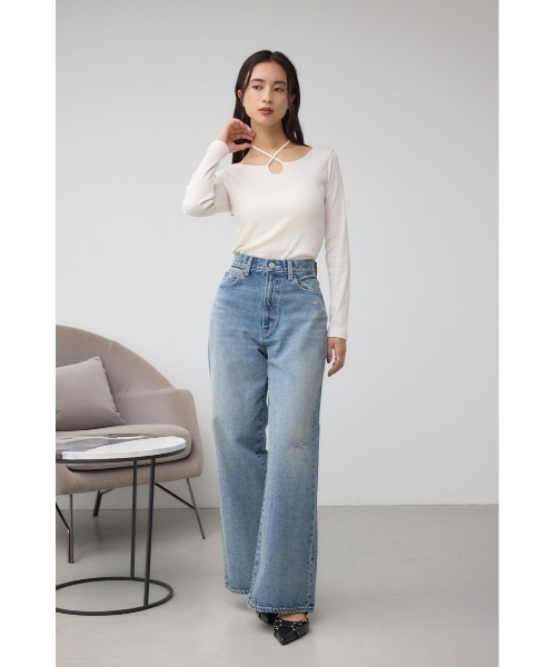 AZUL by moussy（アズールバイマウジー）の「チョーカータイトトップス（Tシャツ/カットソー・レディース・レッド/ブラウン/アイボリー/ブラック・FREE）」の7枚目の写真