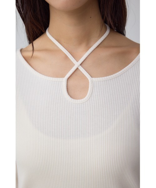 AZUL by moussy（アズールバイマウジー）の「チョーカータイトトップス（Tシャツ/カットソー・レディース・レッド/ブラウン/アイボリー/ブラック・FREE）」の11枚目の写真
