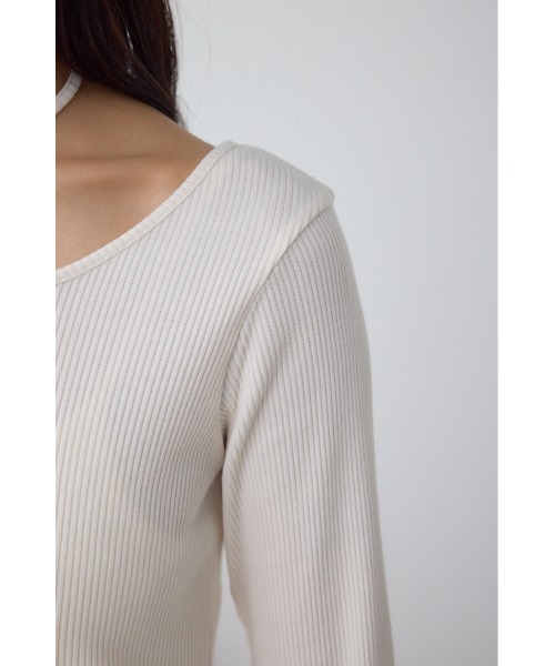 AZUL by moussy（アズールバイマウジー）の「チョーカータイトトップス（Tシャツ/カットソー・レディース・レッド/ブラウン/アイボリー/ブラック・FREE）」の13枚目の写真