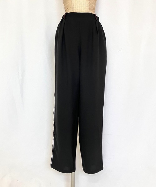 Q（キュー）の「ポプリンテーパードパンツ（その他パンツ・レディース・ブラウン/ブラック・MEDIUM）」の6枚目の写真