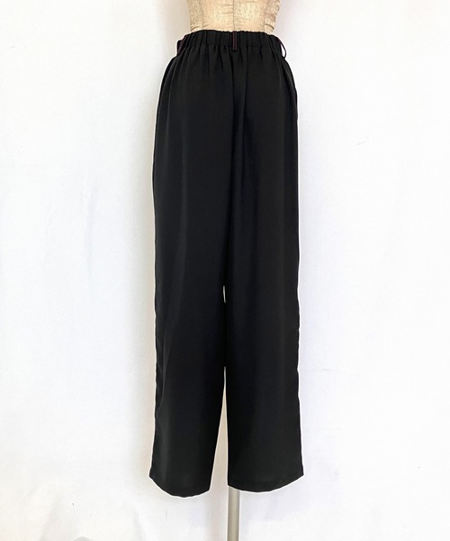 Q（キュー）の「ポプリンテーパードパンツ（その他パンツ・レディース・ブラウン/ブラック・MEDIUM）」の8枚目の写真