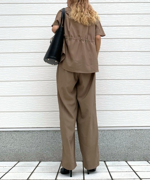 Q（キュー）の「ポプリンテーパードパンツ（その他パンツ・レディース・ブラウン/ブラック・MEDIUM）」の16枚目の写真