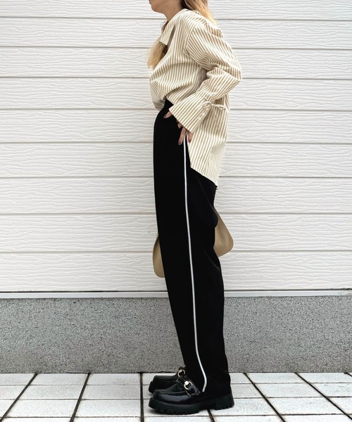 Q（キュー）の「ポプリンテーパードパンツ（その他パンツ・レディース・ブラウン/ブラック・MEDIUM）」の20枚目の写真