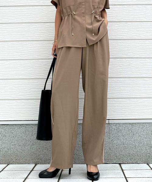 Q（キュー）の「ポプリンテーパードパンツ（その他パンツ・レディース・ブラウン/ブラック・MEDIUM）」の21枚目の写真