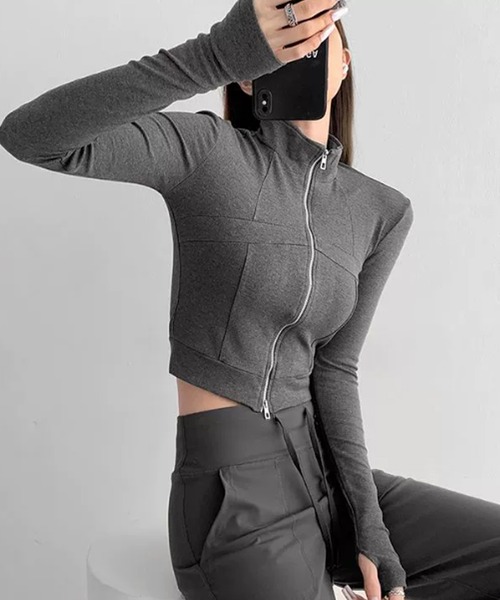 Chick（チック）の「High neck zip-up tops / ハイネックジップアップ トップス（Tシャツ/カットソー・レディース・チャコール/アイボリー/ブラック・FREE）」の3枚目の写真