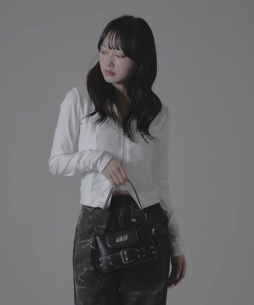 Chick（チック）の「High neck zip-up tops / ハイネックジップアップ トップス（Tシャツ/カットソー・レディース・チャコール/アイボリー/ブラック・FREE）」の17枚目の写真