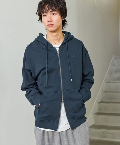 PBLIM（ページボーイリム）の「《UNISEX/BASIC SERIES》トンプキンジップパーカー（パーカー・レディース・グレー/レッド/ブラック/アイボリー/ネイビー・MEDIUM/LARGE）」の4枚目の写真