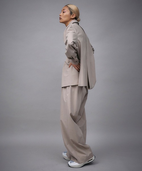 THINGS THAT MATTER(シングス ザット マター)の「T/R DOUBLE TUCK WIDE PANTS / TRダブルタックワイドパンツ(スラックス・レディース・ベージュ/グレー/ブラック・1)」の19枚目の写真