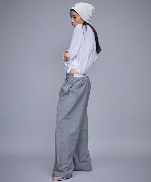 THINGS THAT MATTER(シングス ザット マター)の「T/R DOUBLE TUCK WIDE PANTS / TRダブルタックワイドパンツ(スラックス・レディース・ベージュ/グレー/ブラック・1)」の9枚目の写真