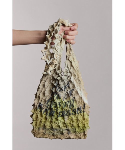 MASU(エムエーエスユー)の「SPIKY NEWTON BAG(トートバッグ・メンズ・ブラック/ホワイト/ベージュ・ONE SIZE)」の6枚目の写真