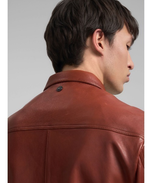 REPLAY(リプレイ)の「リラックスフィット ワックスレザージャケット(ブルゾン・メンズ・バーガンディー・SMALL/MEDIUM/LARGE/X-LARGE)」の4枚目の写真