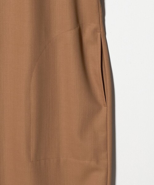 6（ロク）の「＜6(ROKU)＞ショルダーパッド ロング ワンピース（ワンピース・レディース・ベージュ・36/38）」の18枚目の写真