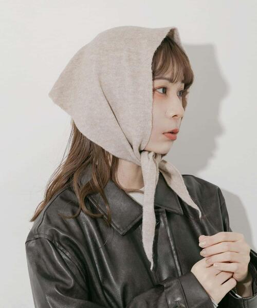 SMELLY(スメリー)の「ニットスカーフ(バンダナ/スカーフ・レディース・ブラック/チャコールグレー/グレー/ベージュ/ブルー・-)」の4枚目の写真