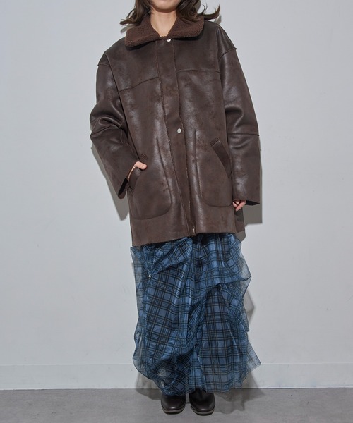 MAISON BREEZE reveur(メゾンブリーズレヴール)の「【MAISON BREEZE reveur】リバーシブルFムートンコート trc(ムートンコート・レディース・ブラウン/ブラック・FREE)」の11枚目の写真