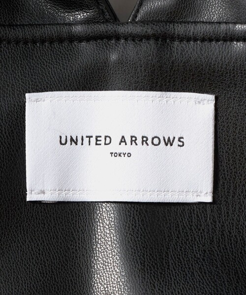 UNITED ARROWS（ユナイテッドアローズ）の「レザーライク サロペット パンツ‐ウォッシャブル‐（サロペット/オーバーオール・レディース・ブラック・38/36）」の16枚目の写真