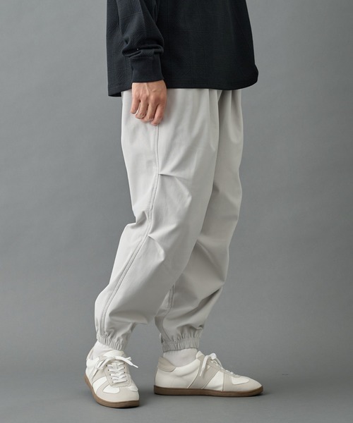 COLONY 2139（コロニートゥーワンスリーナイン）の「グリッドストレッチジョガーパンツ（その他パンツ・メンズ・チャコールグレー/ブラック/ライトグレー・MEDIUM/LARGE）」の15枚目の写真