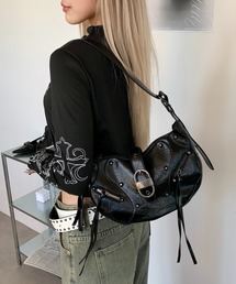 lilful | 【25年秋冬新作】Y2K スタッズ付き ハーフムーンバッグ(ショルダーバッグ)